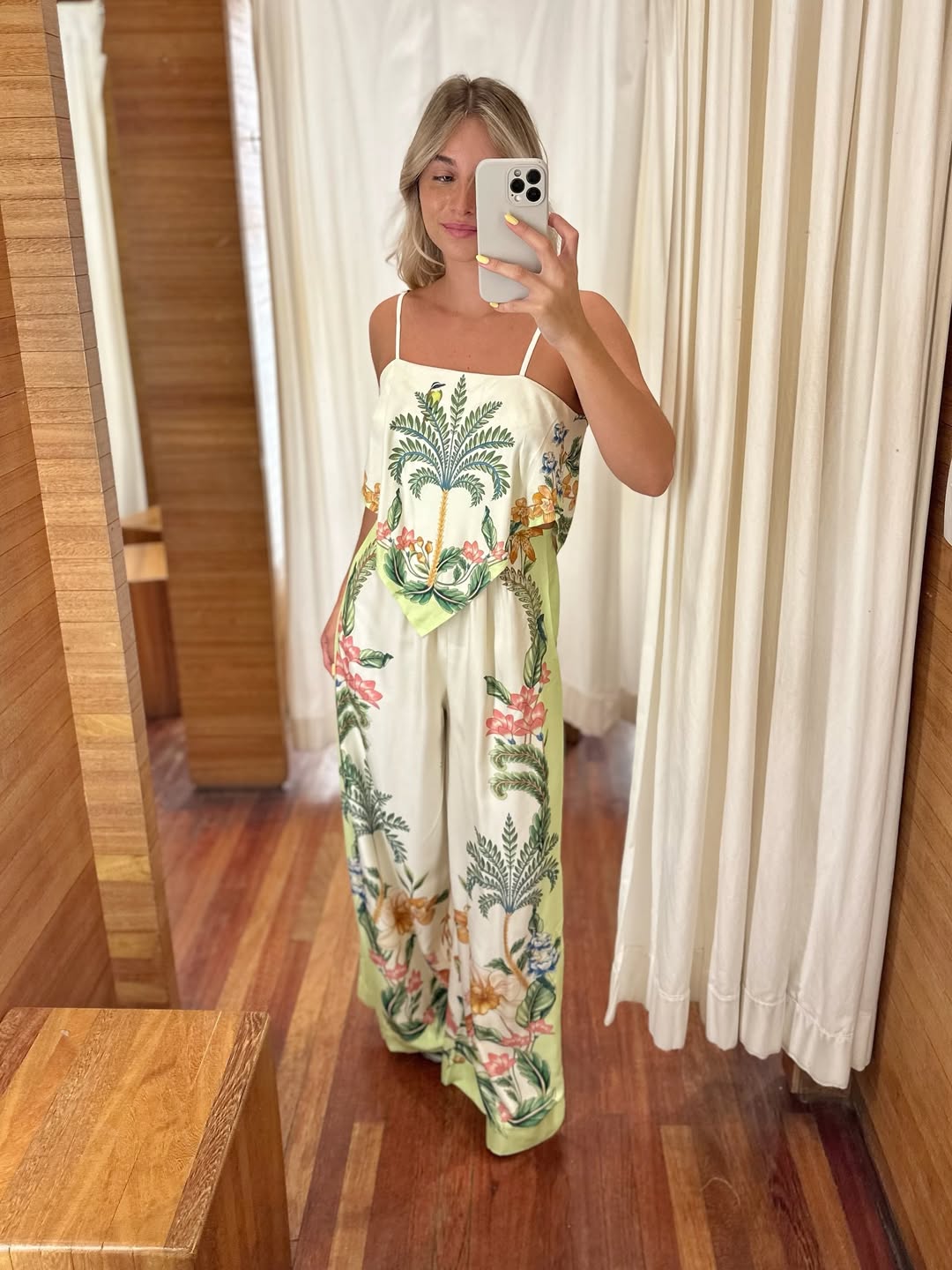 1370 | Conjunto Flora Resort